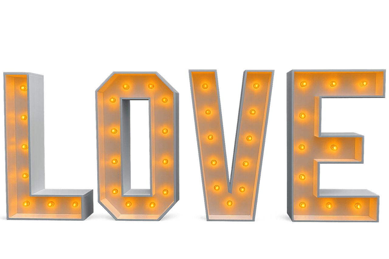 LOVE-Buchstaben